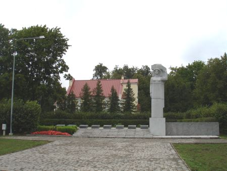 Общий вид воинского братского кладбища (Краслава, улица Ригас)