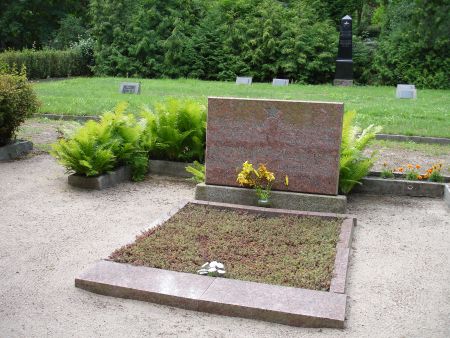 Воинская братская могила, восточный сектор (Лиепая, Центральное кладбище)