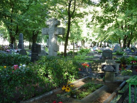 Братская и одиночная могила русских воинов (Лиепая, Гарнизонное кладбище)