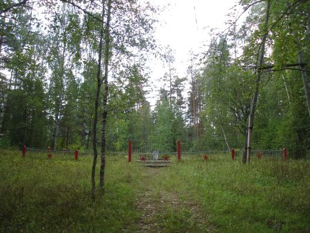 Общий вид воинского братского кладбища (Приежмале, волость Кастулинас)
