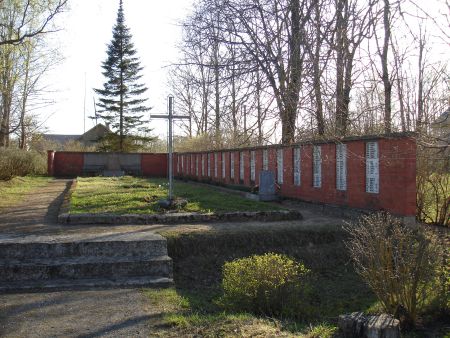 Общий вид воинского братского кладбища (Рундены, волость Рундену)