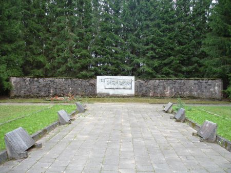 Общий вид воинского братского кладбища (Сеце, волость Сецес)