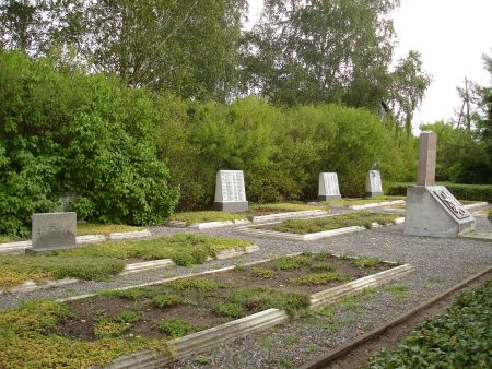Общий вид воинского братского кладбища (Шпоги, волость Вишкю)