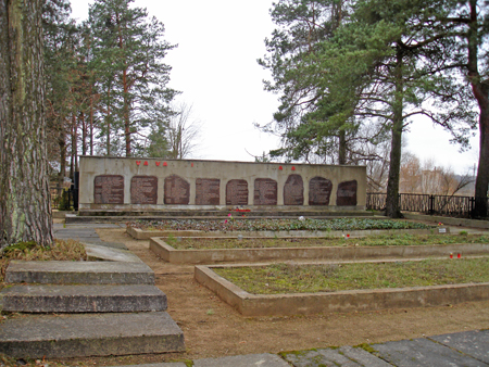 Общий вид воинского братского кладбища (Свете, волость Светес)
