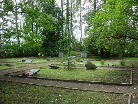 Общий вид воинского братского кладбища (Тушки, волость Блиденес)